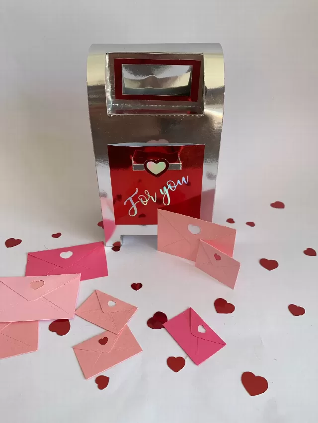 MailBox candy holder - 15cm gift box - For love notes - Digital Files - SVG and Studio files - Layers gift - Valentine's day